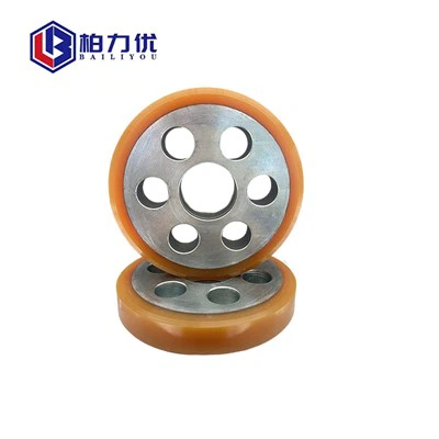 Poliuretano ratukai kietmedžio grindims